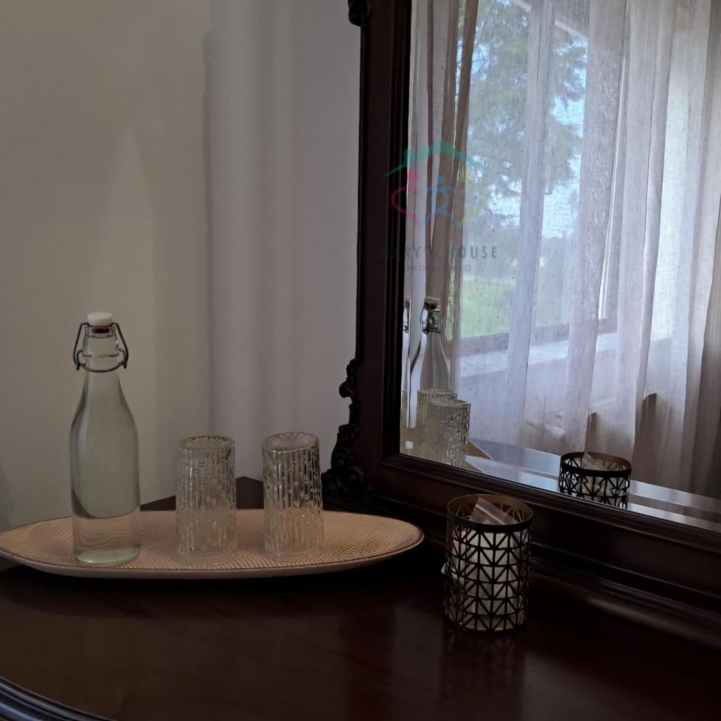 ホテル Mary'S House カンタニェデ エクステリア 写真